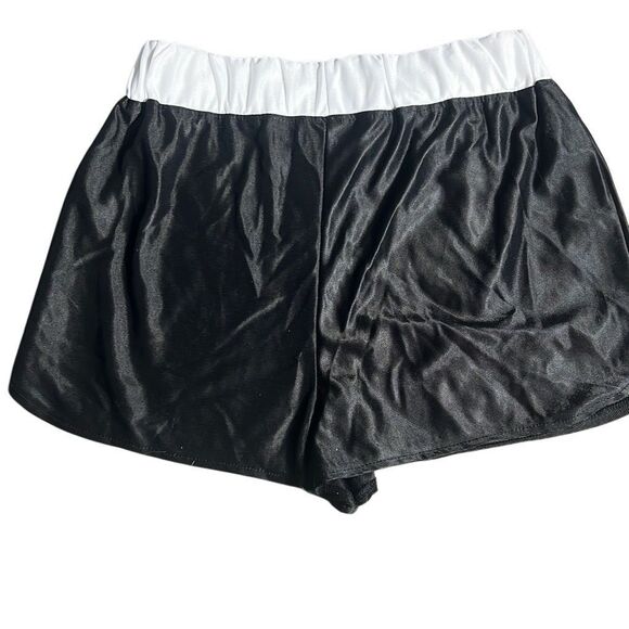 Everlast Boxing Shorts - Black & White - Size M - Picture 2 of 5